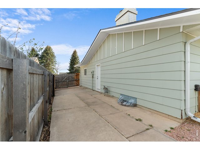 Property Photo 40 RV/Boat parking on concrete pad behind fence