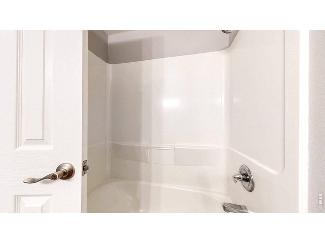 Property Photo 13 Full Bath Rm