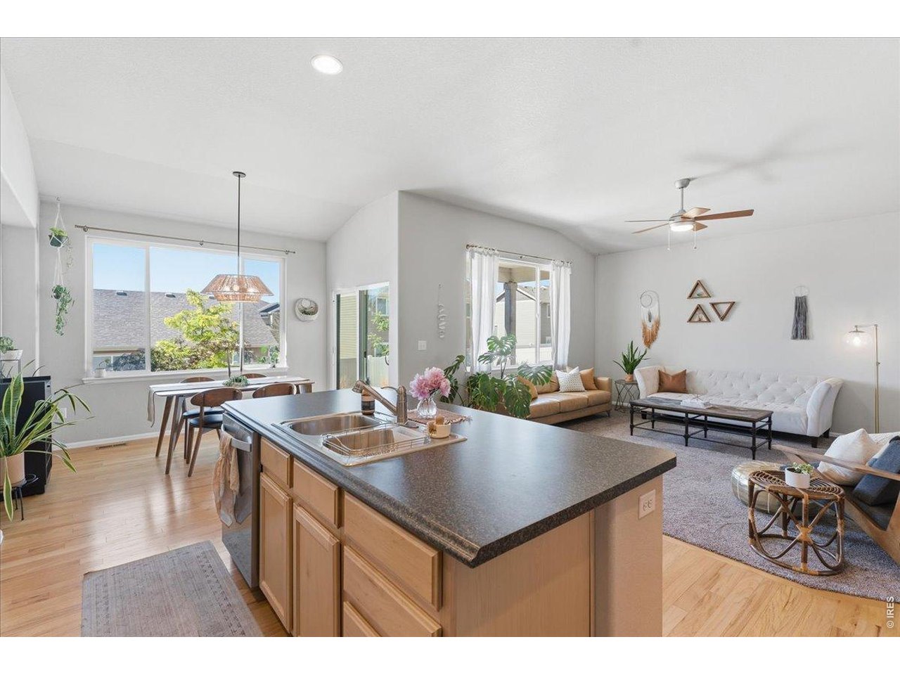 Spacious kitchen island