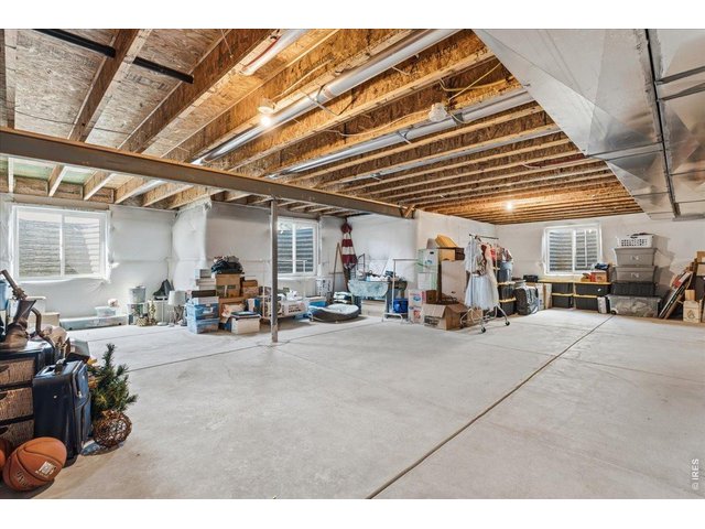 Property Photo 33 Unfinished basement, loads of possibilities!