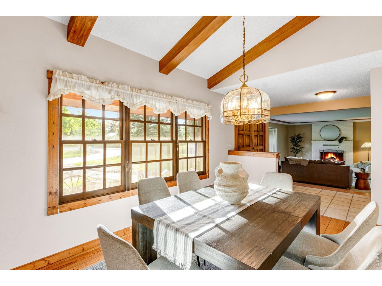An the formal dining area to the south side! 