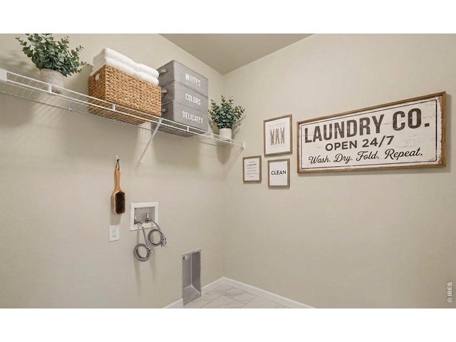 Property Photo 21 Laundry room