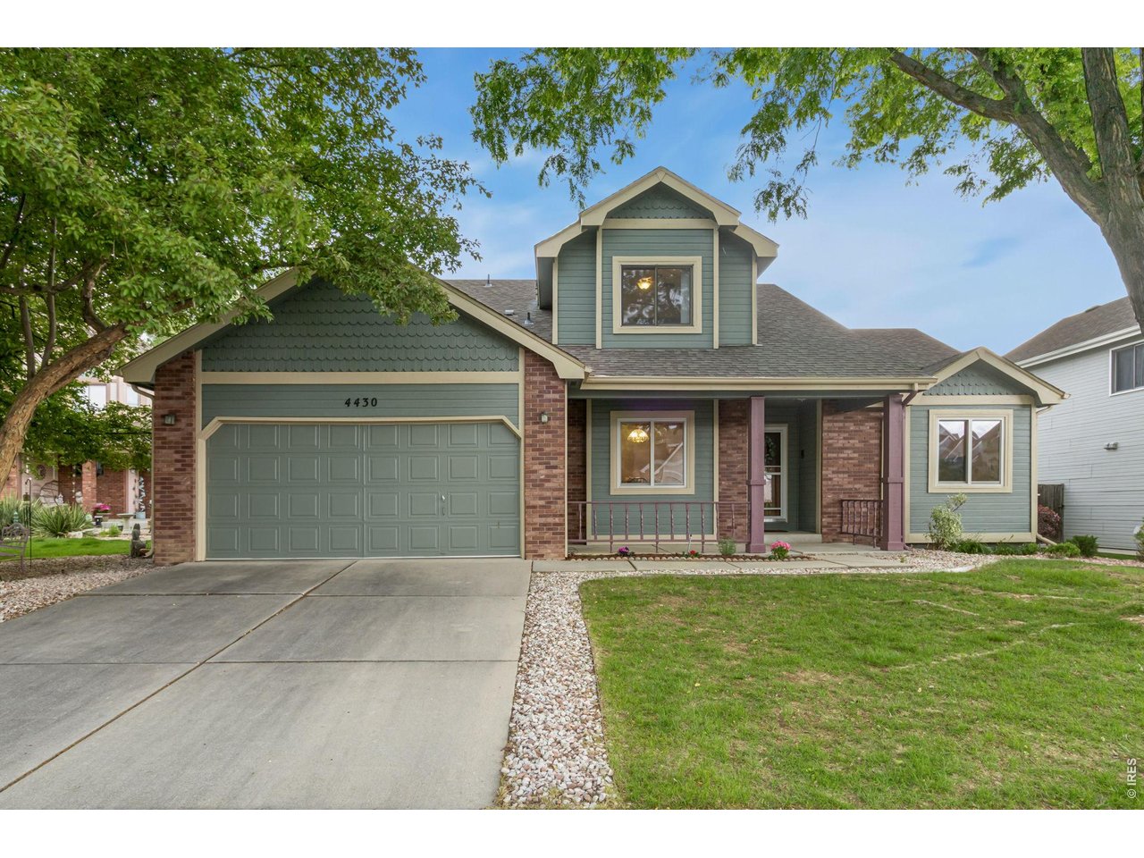 Property Photo 1 Beautifully updated and well maintained, two-story home in the desirable Overlook at Woodridge
