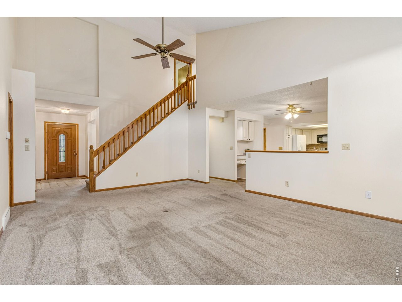 Property Photo 13 fresh new interior paint and carpet make it clean and bright and move in ready
