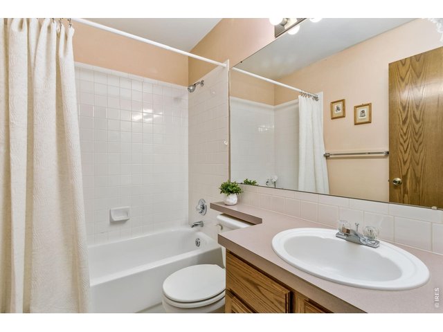 Property Photo 30 upstairs shared bath offer comfortable accommodations for the 2 bedrooms