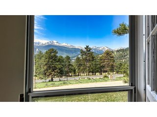 1731 High Dr Estes Park, CO 80517