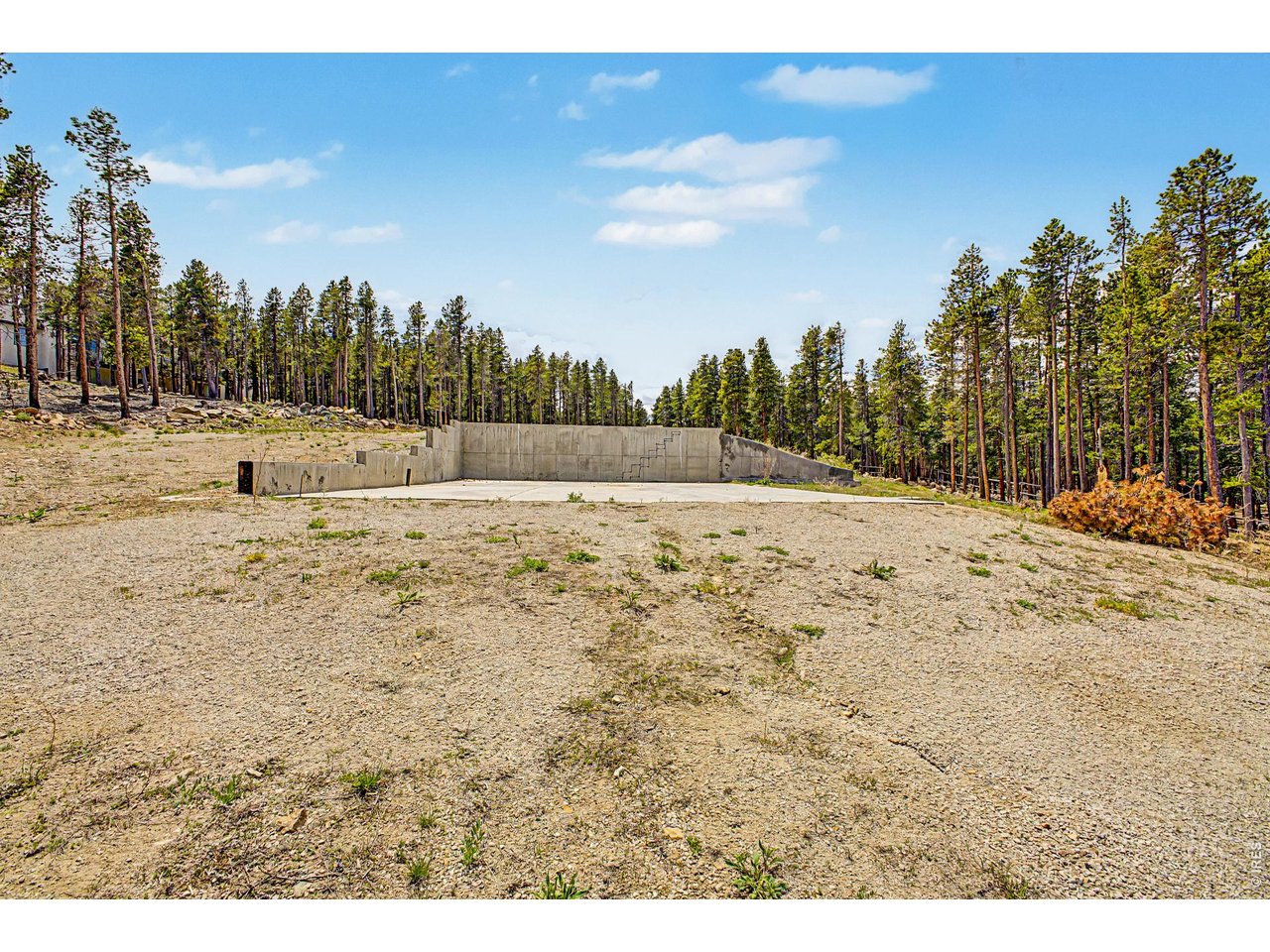 Property Photo 11 SEPTIC SYSTEM IN PLACE!
