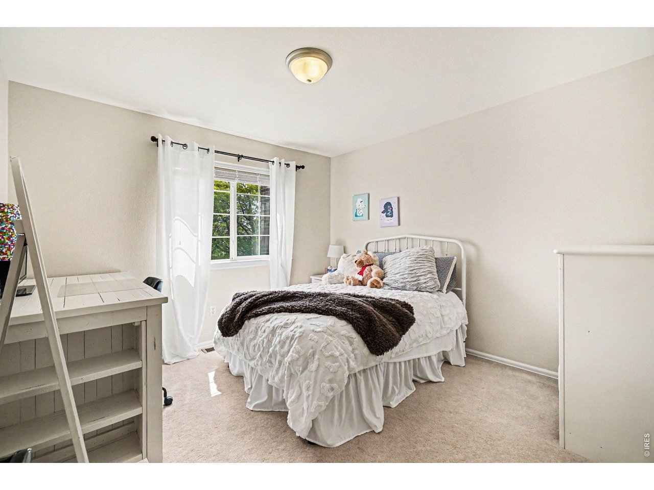 Property Photo 21 Bedroom 2