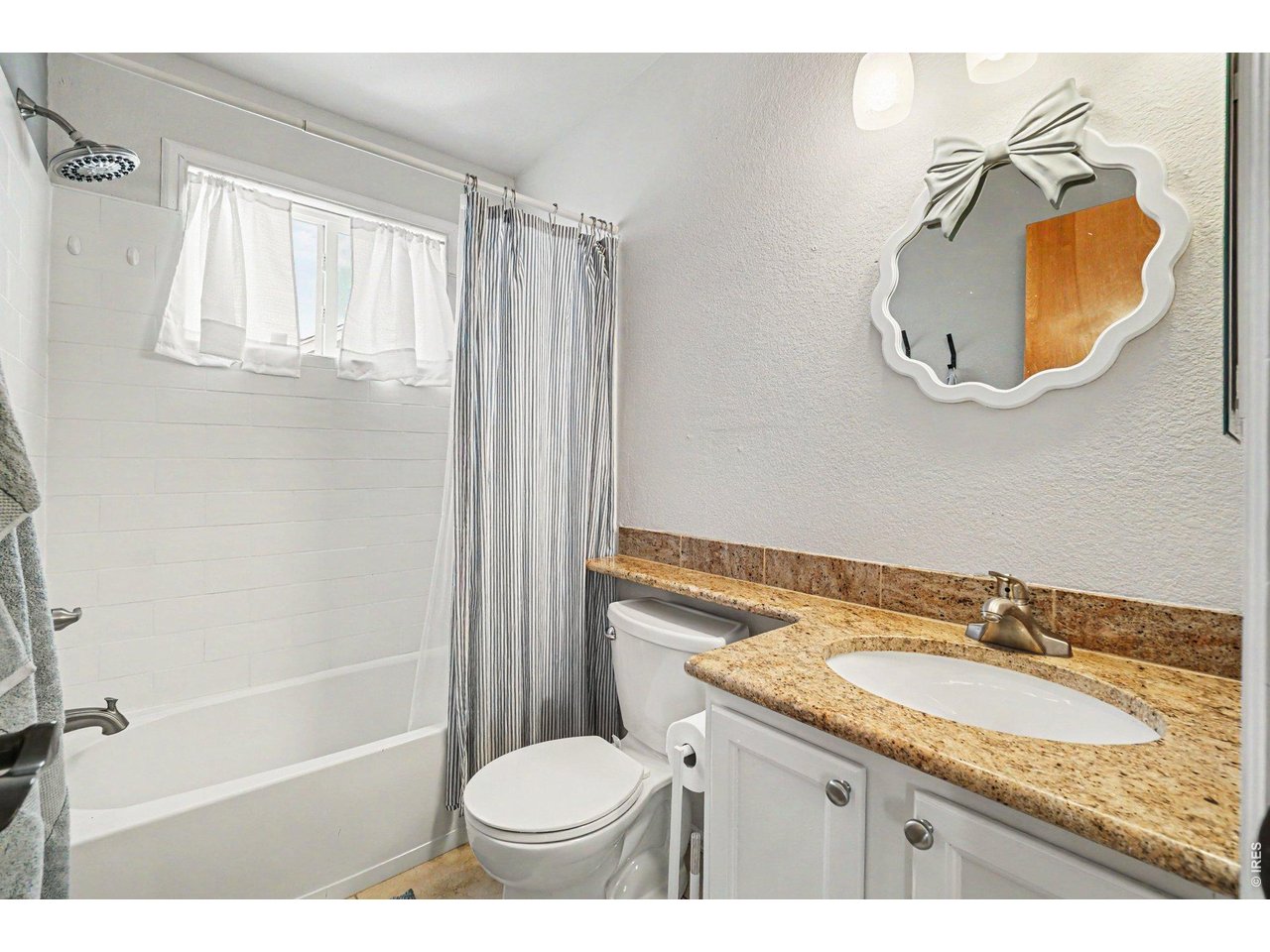 Property Photo 26 Bathroom 2