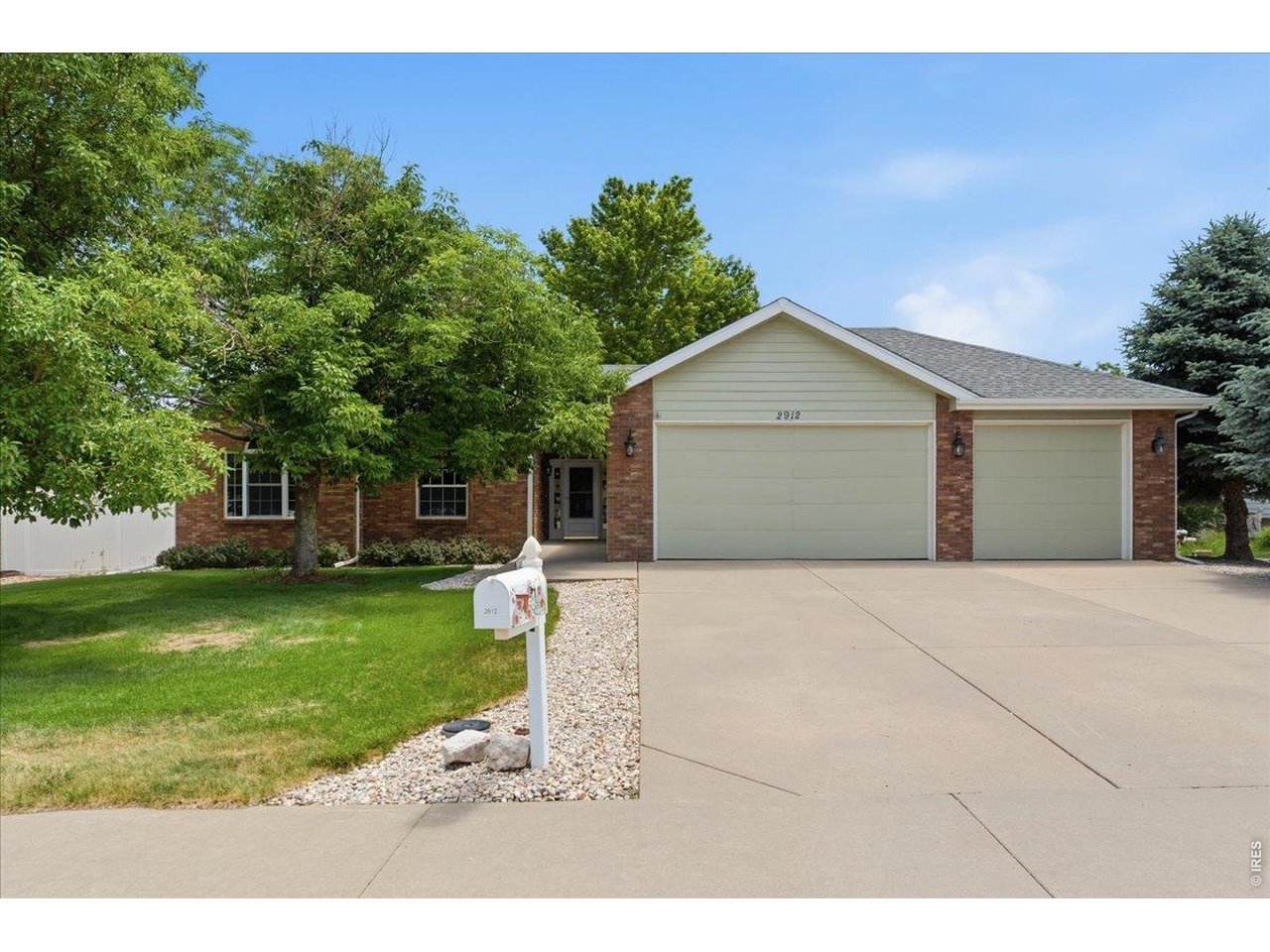 Property Photo 4 NO HOA! 