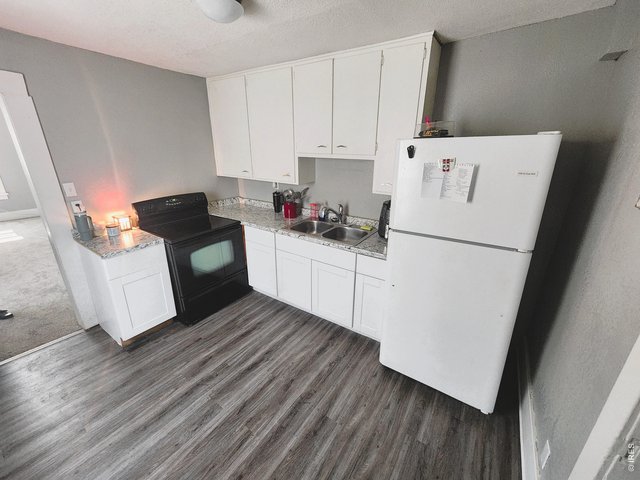 Property Photo 13 Back House Kitchen