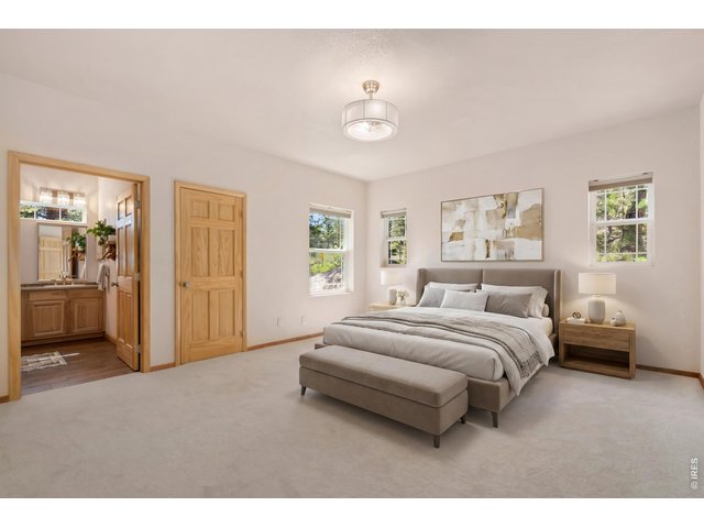 Property Photo 17 **Virtually Staged**