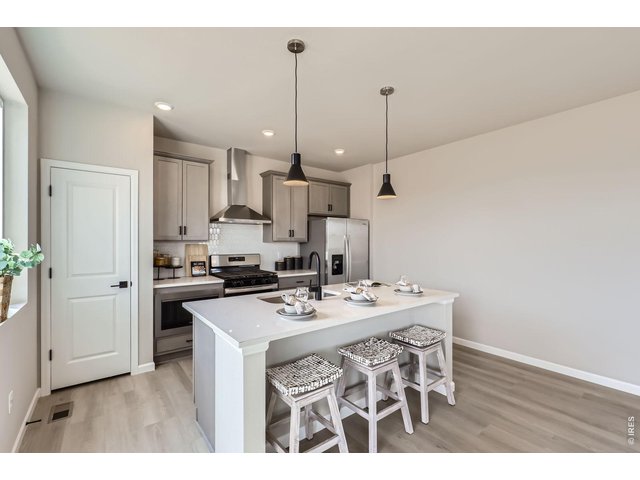 Property Photo 5 Upgraded appliances and modern finishes