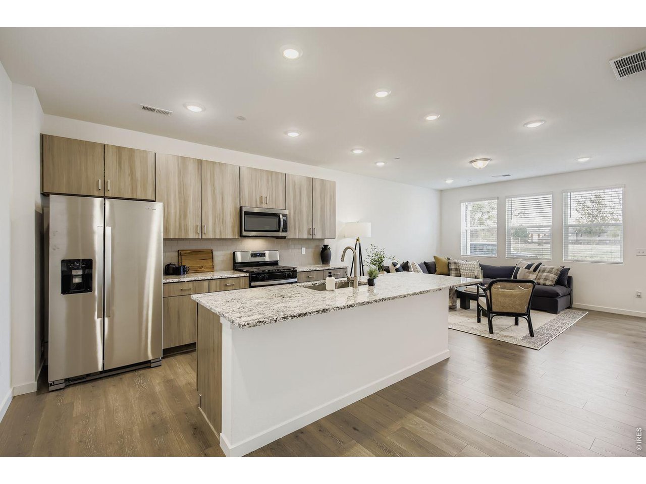 Chef's kitchen - Model Home