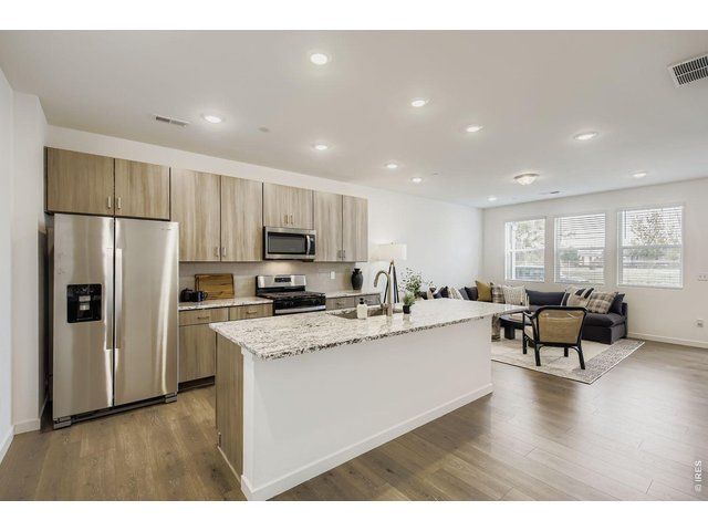 Property Photo 10 Chef's kitchen - Model Home