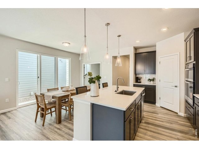 Property Photo 10 Great for entertaining - Model Home