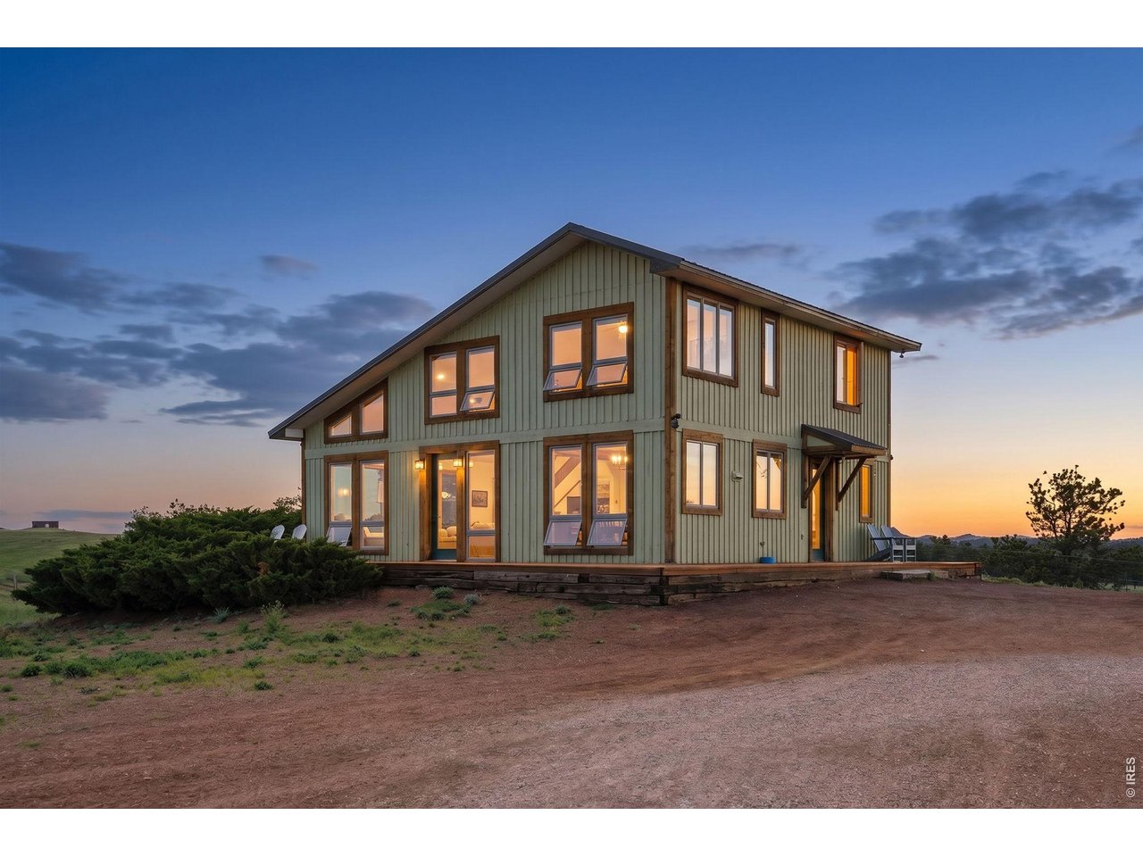 Property Photo 1 
