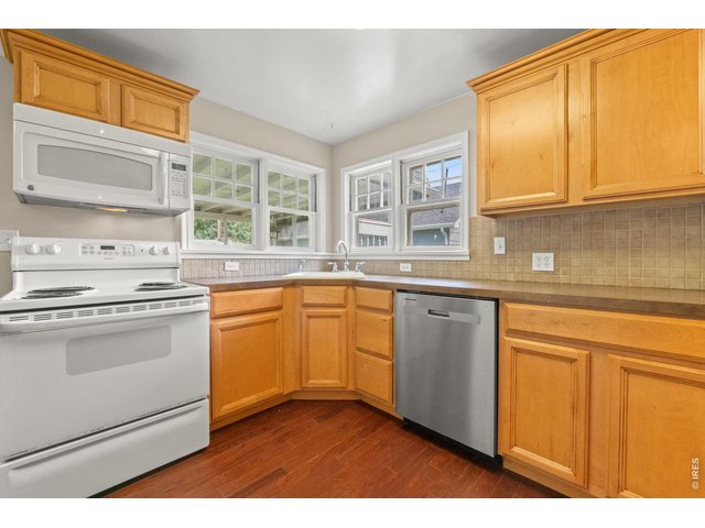 Property Photo 16 