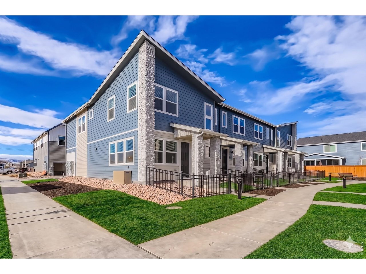 Welcome to 2817 Bear Springs Cir!