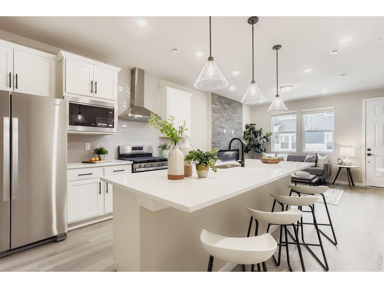 Eat in kitchen