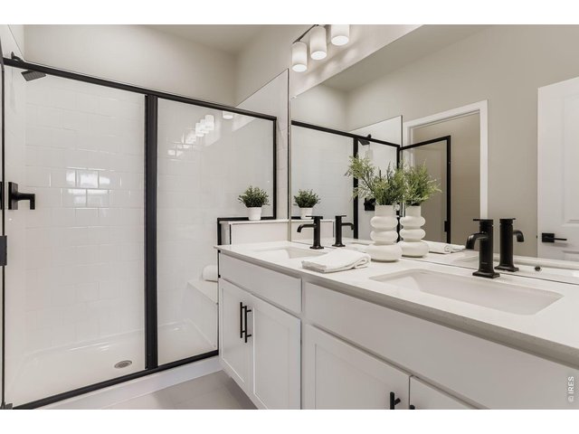 Property Photo 18 The primary bathroom