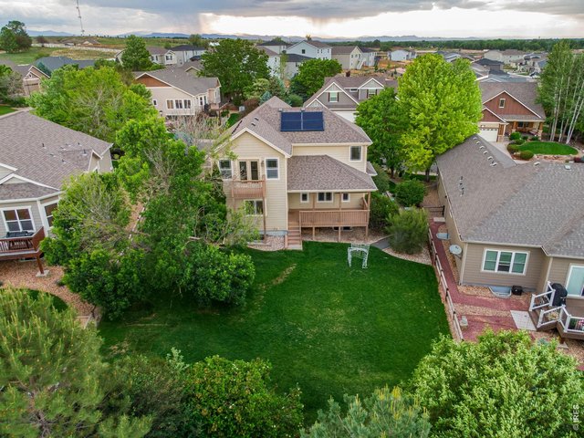 Property Photo 40 Fenced and cross-fenced & Mature, professionally landscaped yard