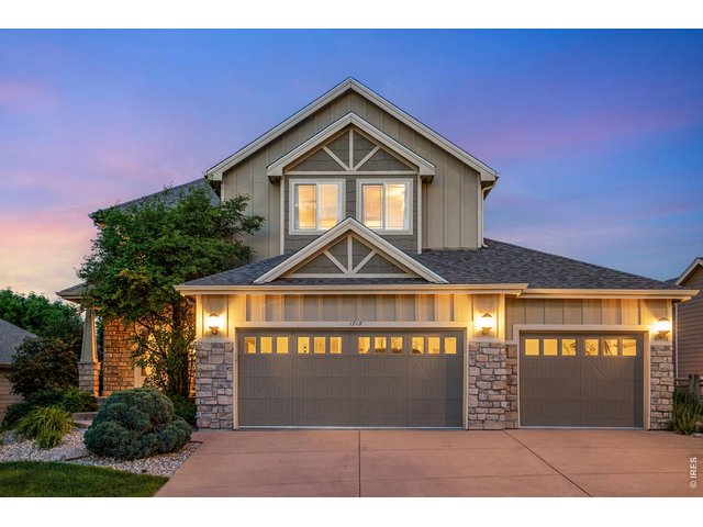 Property Photo 5 Former Parade of Homes Winner built in 2005 with no Metro Tax and low HOA.