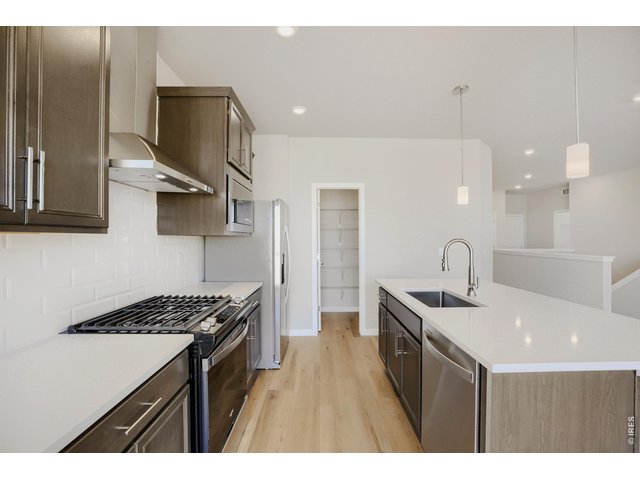 Property Photo 12 Upgraded appliances included
