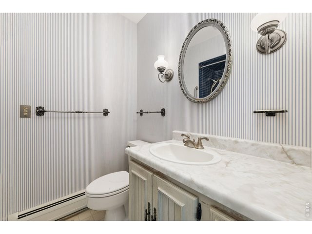 Property Photo 23 Primary full bath 
