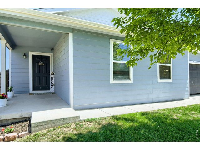 Property Photo 3 Front Porch