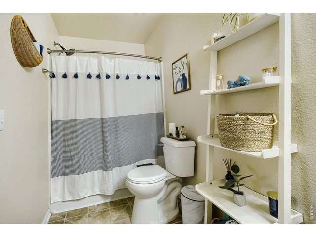 Property Photo 19 Primary Bath