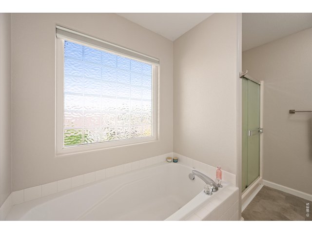Property Photo 21 SPA like bathroom