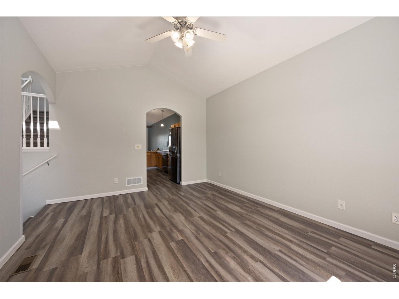 Nice arch into the kitchen from the 2nd living space/office