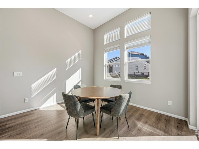 Property Photo 16 **Virtually Staged**