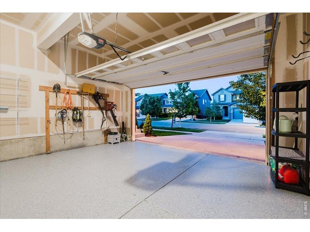 Property Photo 31 Epoxy floors, built-in shelves and tool storage