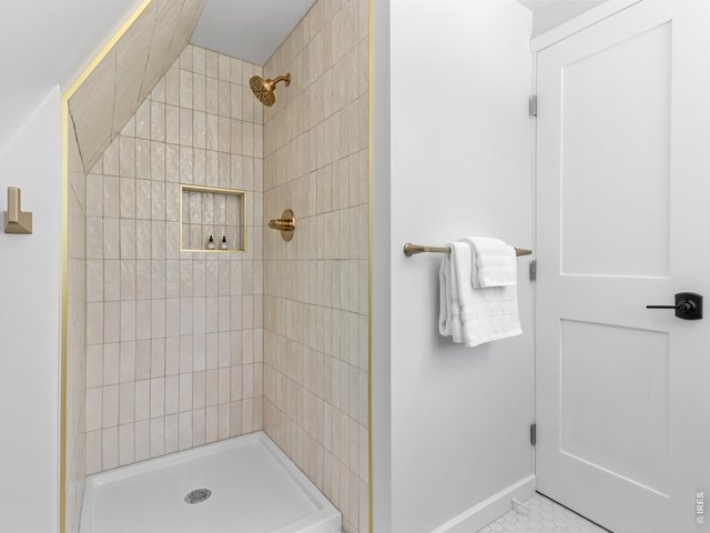 Property Photo 25 Custom tile shower