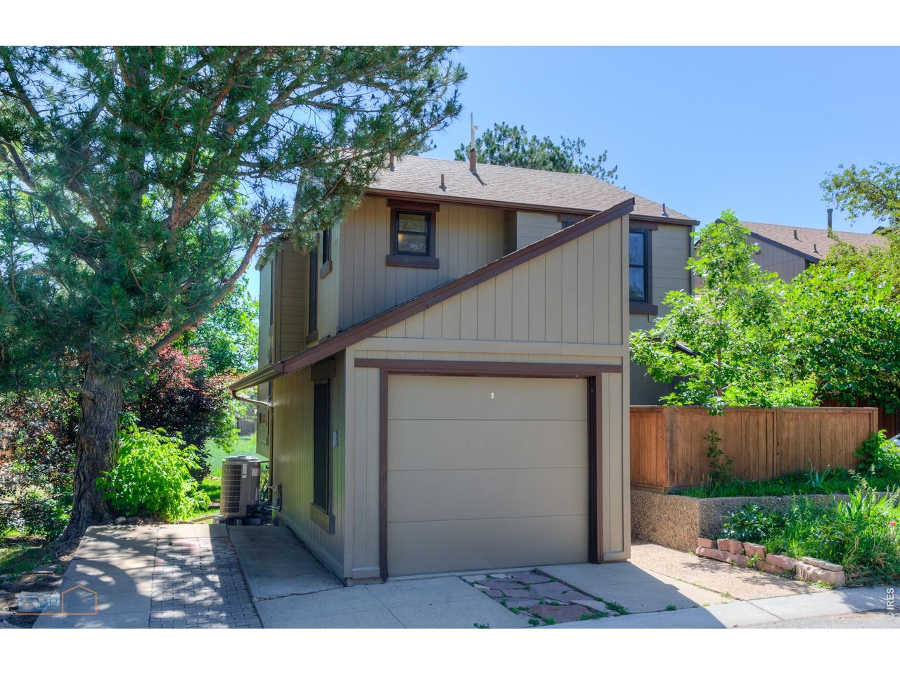4656 Greenbriar Court one car attached garage with garage door opener