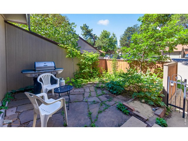 Property Photo 4 Private patio