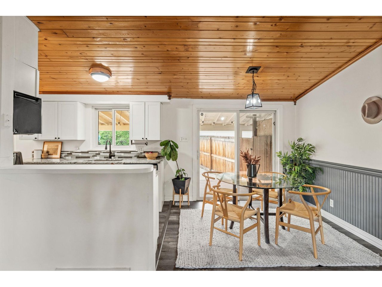 Open floor plan open to backyard- perfect for the summer bbq 