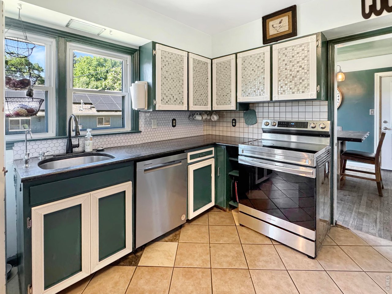 Property Photo 11 