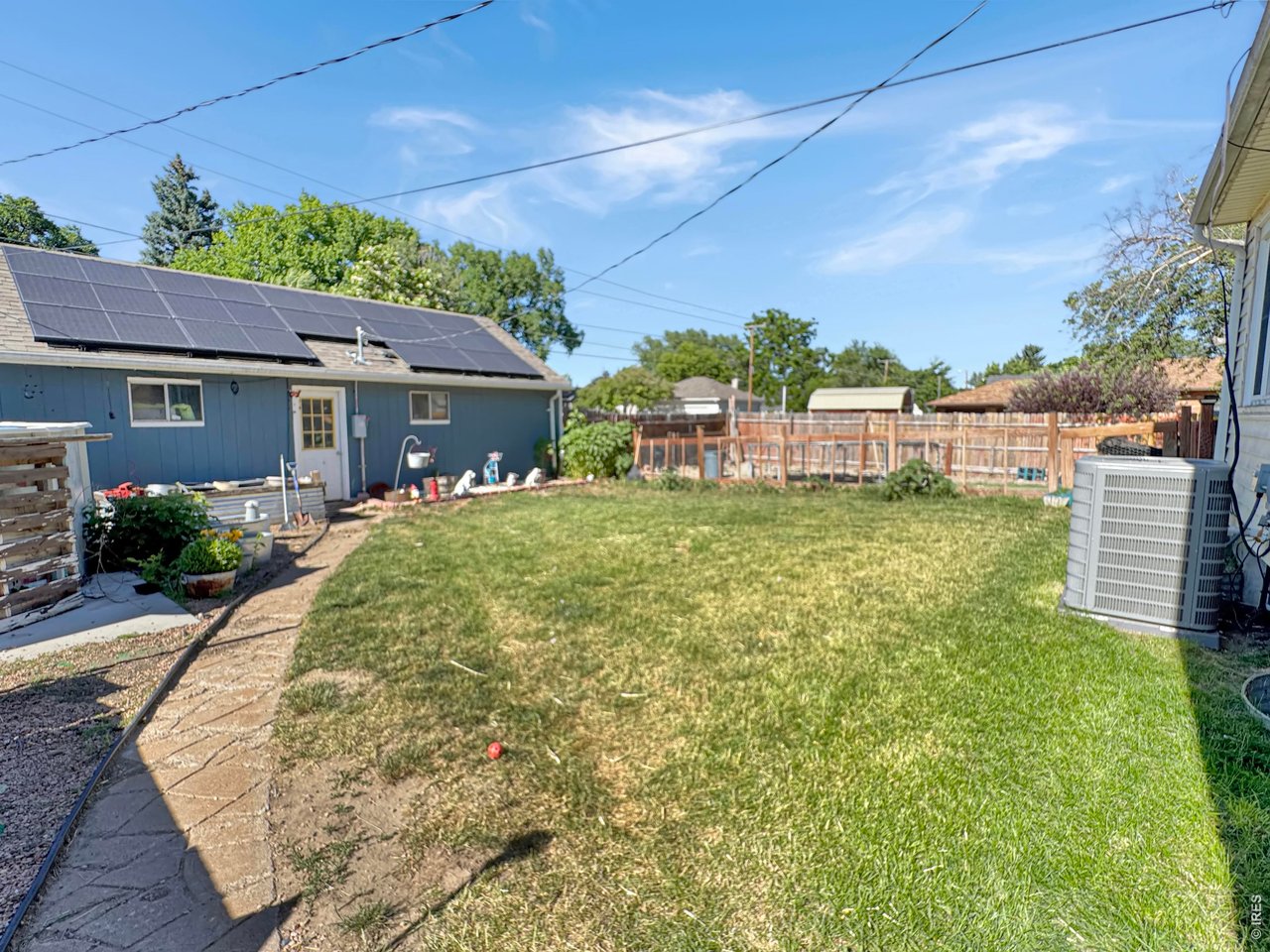 Property Photo 29 Large backyard with dog run