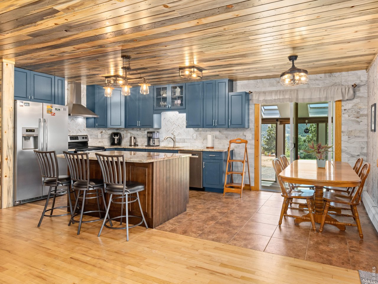 Property Photo 13 