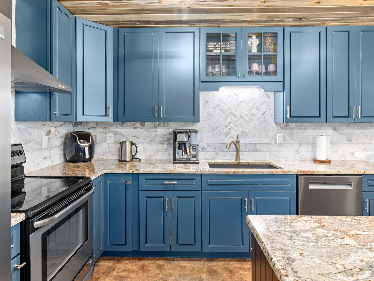 Property Photo 15 