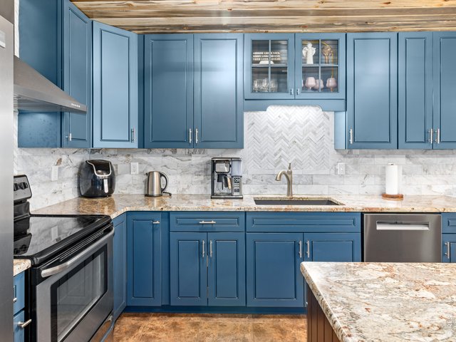 Property Photo 15 