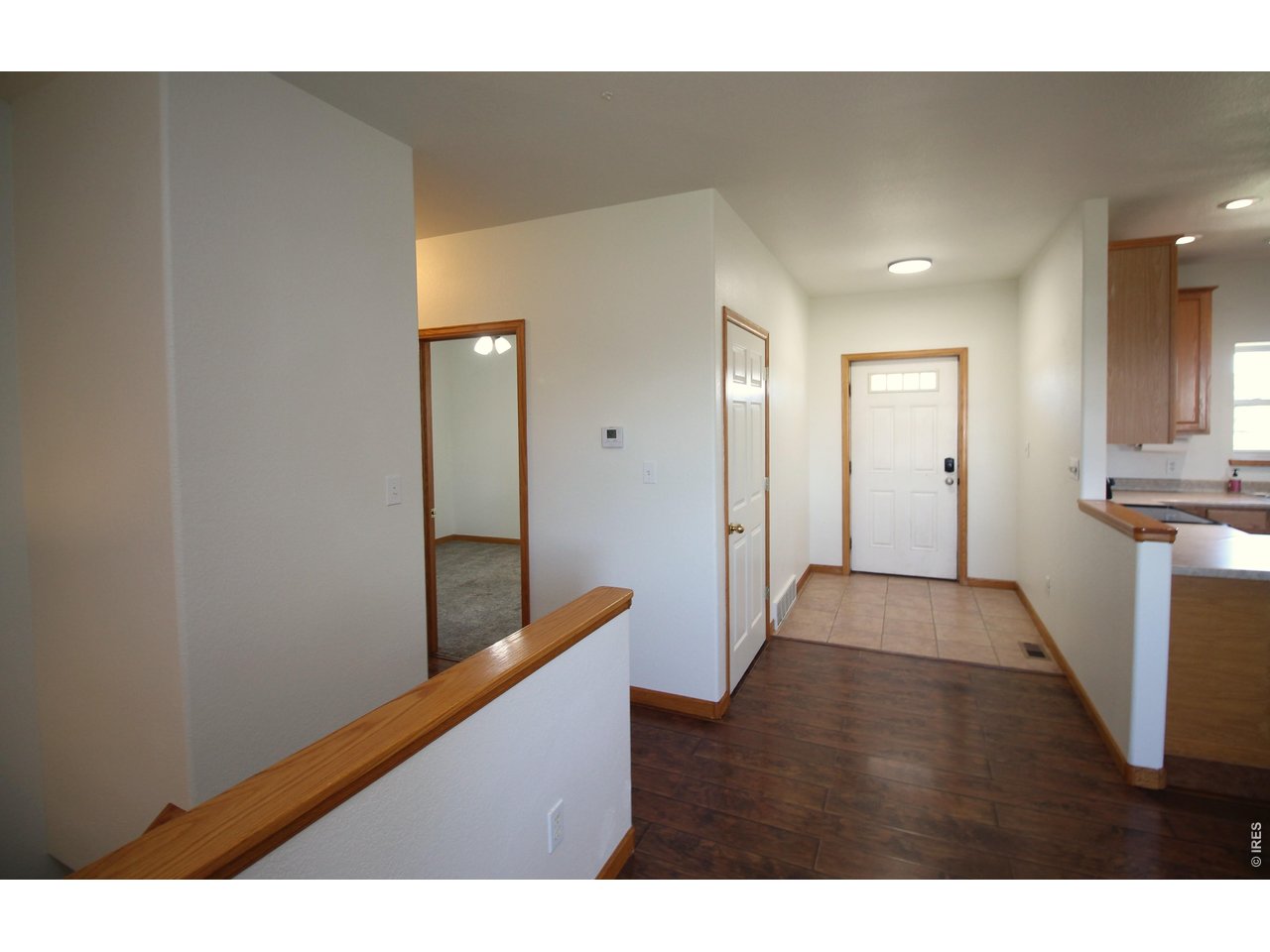Property Photo 6 Entry