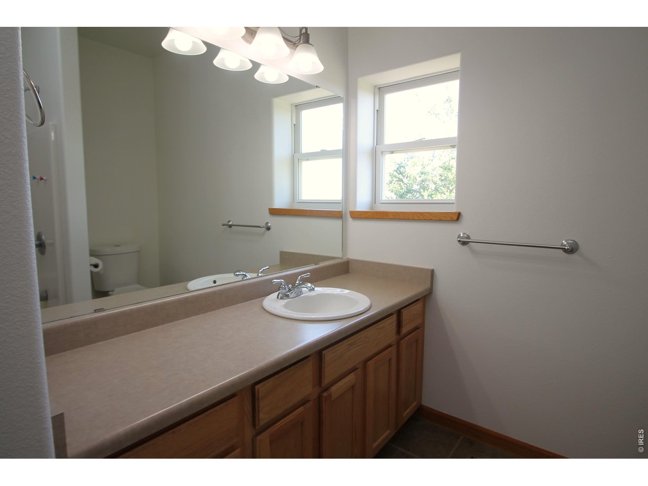 Property Photo 22 Hall Bath