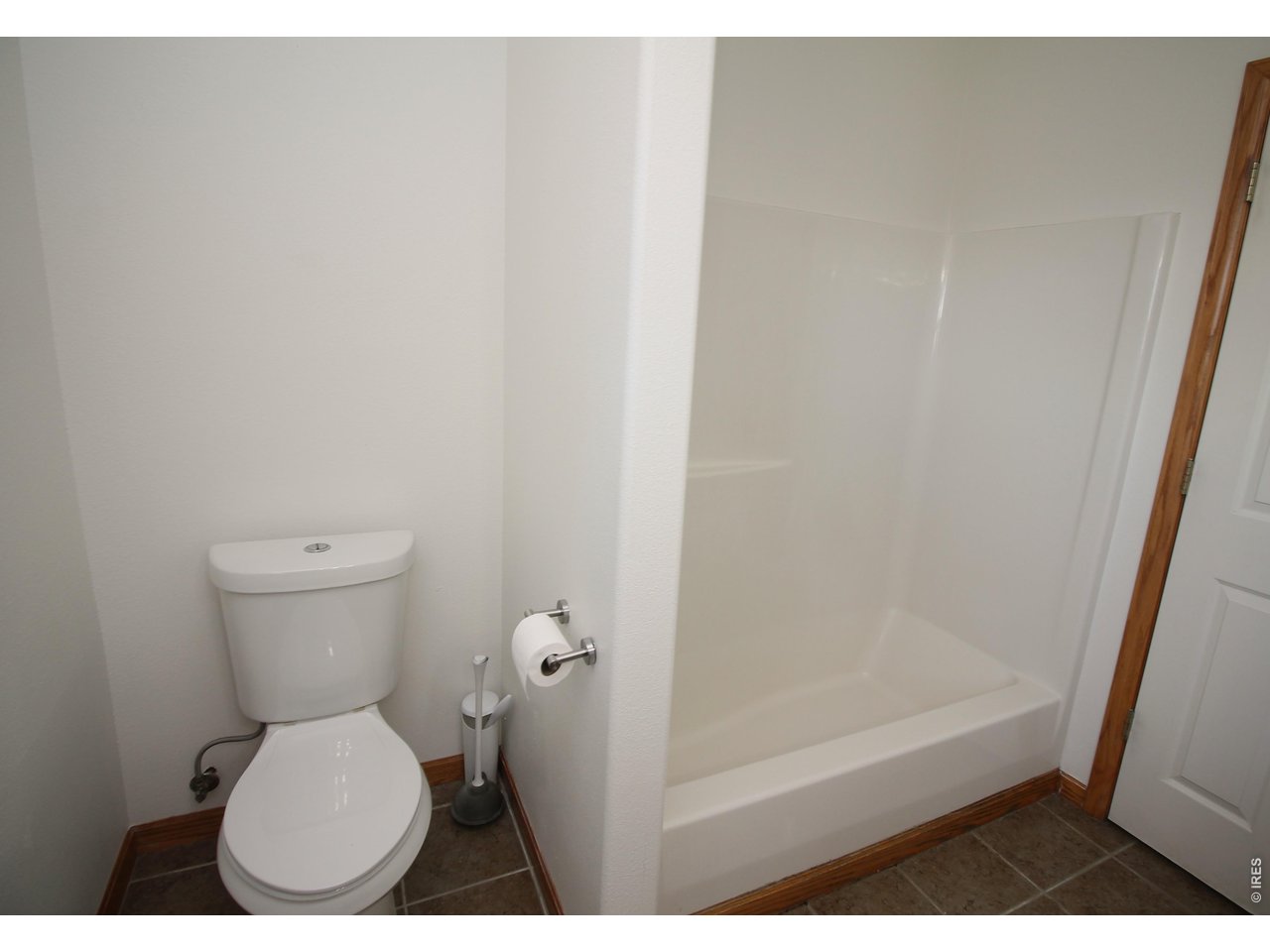 Property Photo 23 Hall Bath