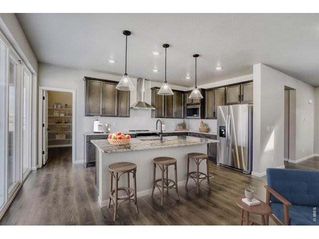 Property Photo 7 Eat-in great for entertaining