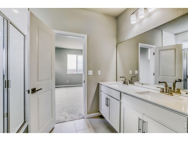 Property Photo 16 Dual vanities