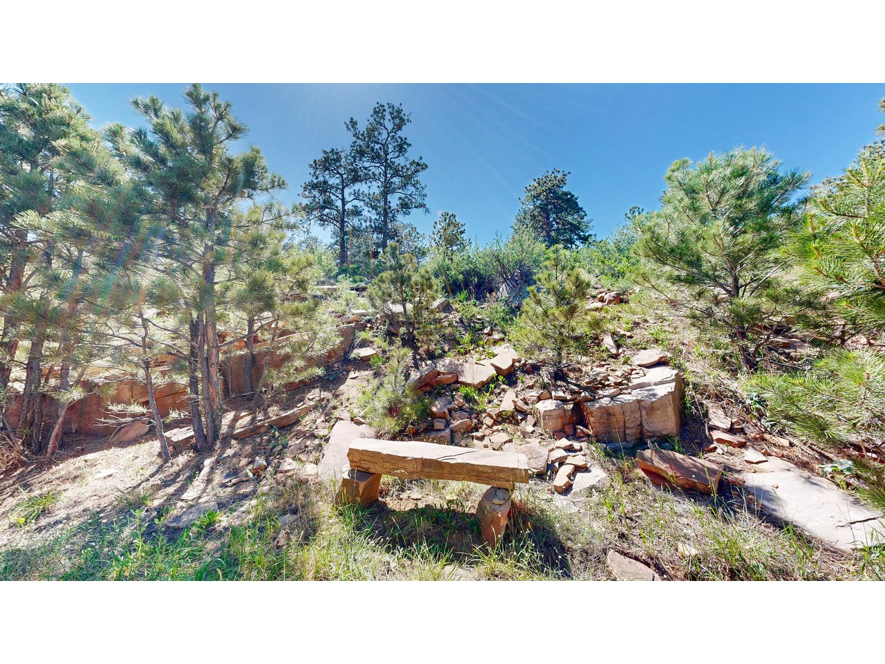 Property Photo 32 rock outcroppings give tons of privacy in the back 